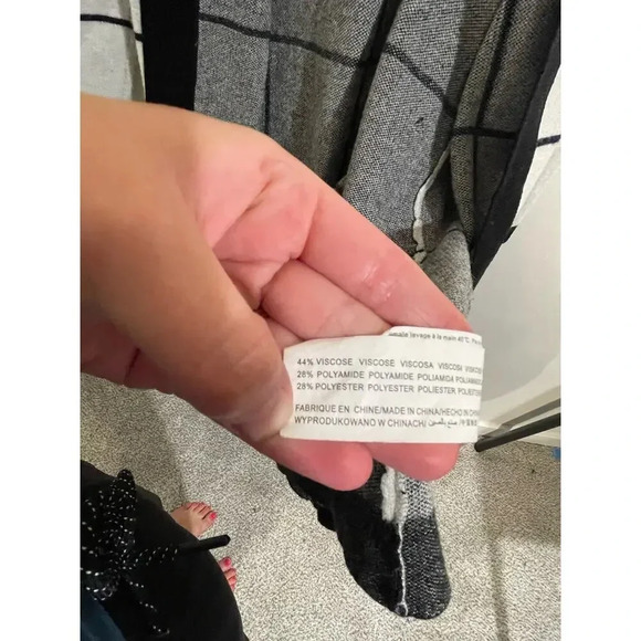 Sweewëe Paris Off-White and Black Grid Print Longlined Knit Cardigan - Picture 9 of 9